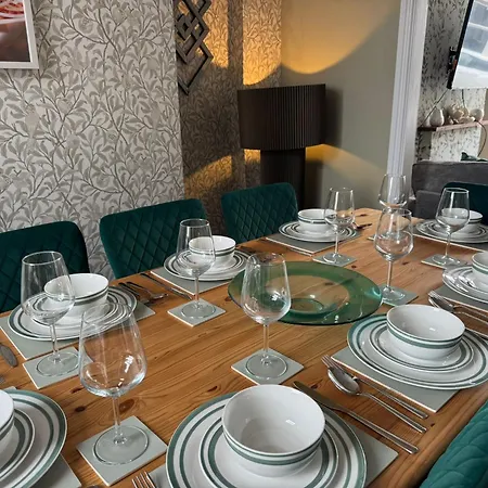 펜션 Brinkburn House Beautiful Sleeps 8 스카버러