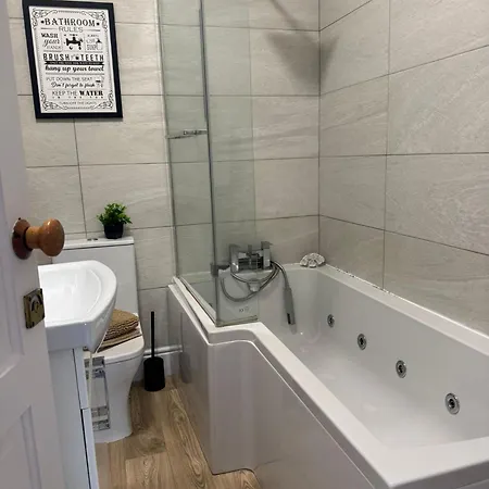 Brinkburn House Beautiful Sleeps 8 펜션 *