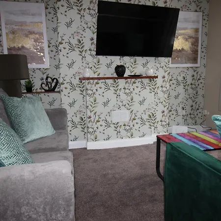 Casa de Férias Brinkburn House Sleeps 8 Beautiful House Scarborough