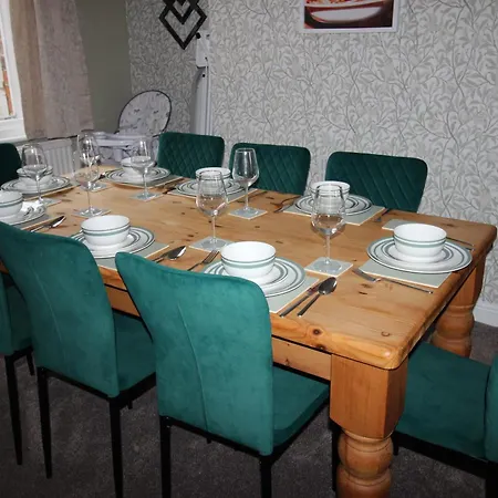 Brinkburn House Sleeps 8 Beautiful House *