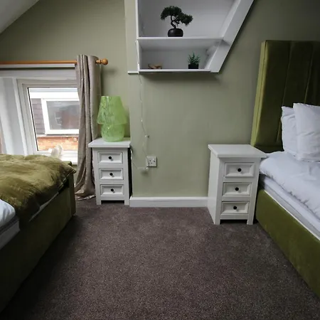 Casa de Férias Brinkburn House Sleeps 8 Beautiful House Scarborough
