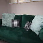 Semesterbostad Brinkburn House Sleeps 8 Beautiful House Scarborough