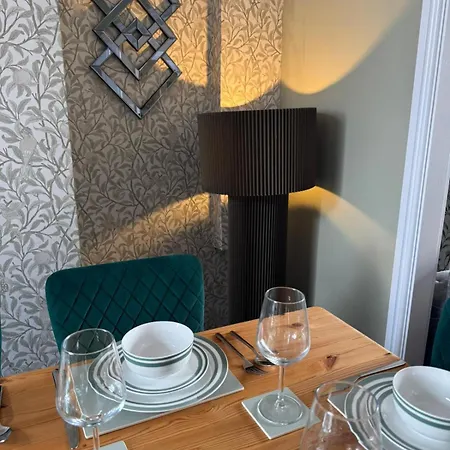 Tatil Evi Brinkburn House Beautiful Sleeps 8 Scarborough